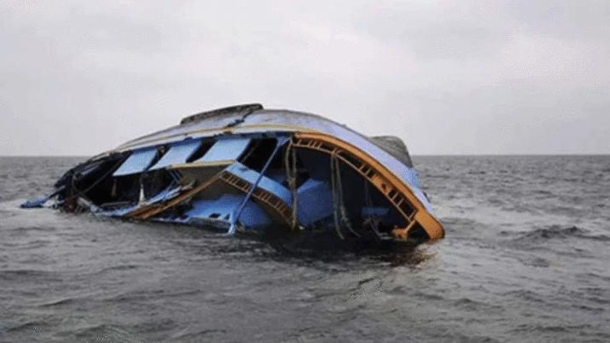  මන්නාරම මුහුදේ ධීවර යාත්‍රා  දෙකක් ගැටීමෙන්  එක් අයෙක් මරුට