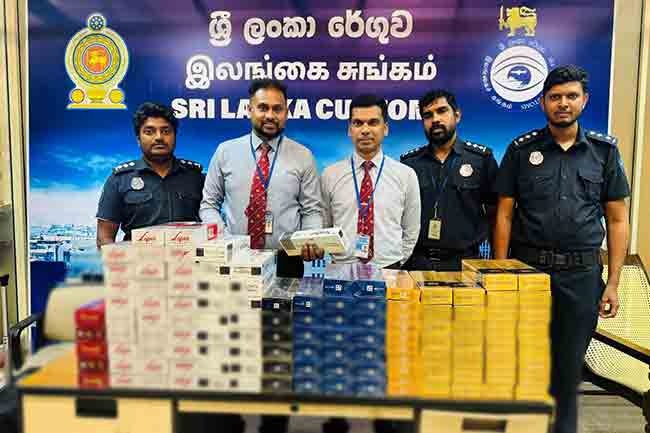 කටුනායකදී  නීතිවිරෝධී දුම්වැටි තොගයක් අත්අඩංගුවට