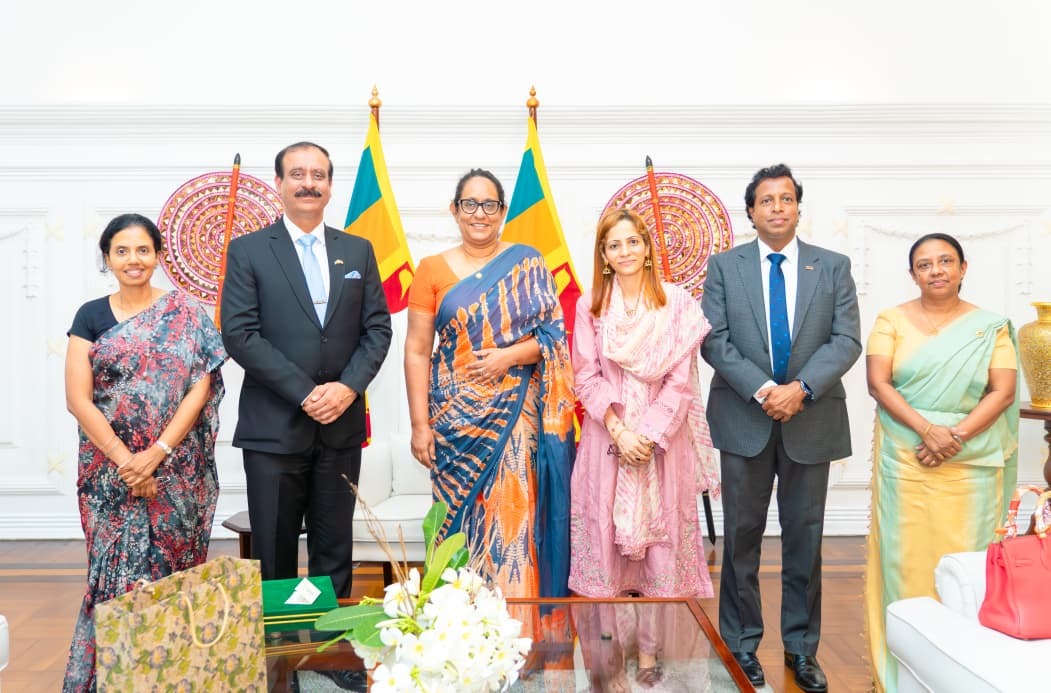  අග්‍රාමාත්‍යතුමිය පකිස්ථාන මහ කොමසාරිස් හමුවෙයි